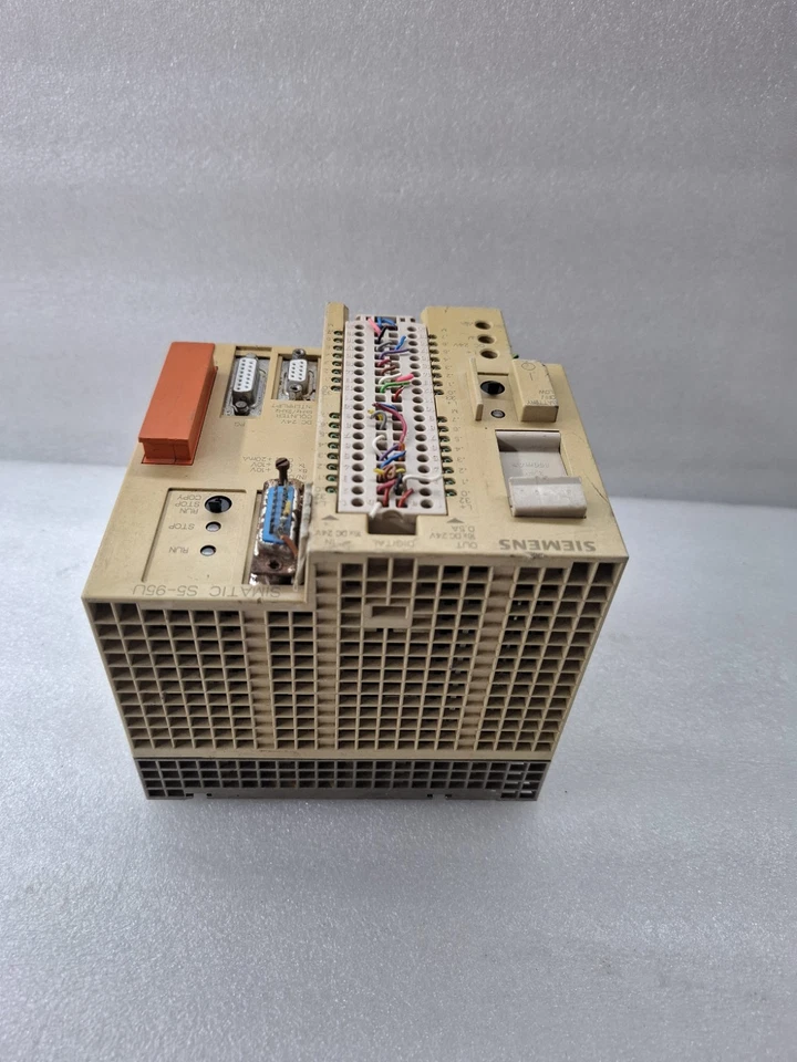 Siemens 6ES5 095-8MA02 Simatic S5-95U PLC Programmable Logic Controller Used